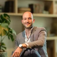 Niels Van Den Bogaard